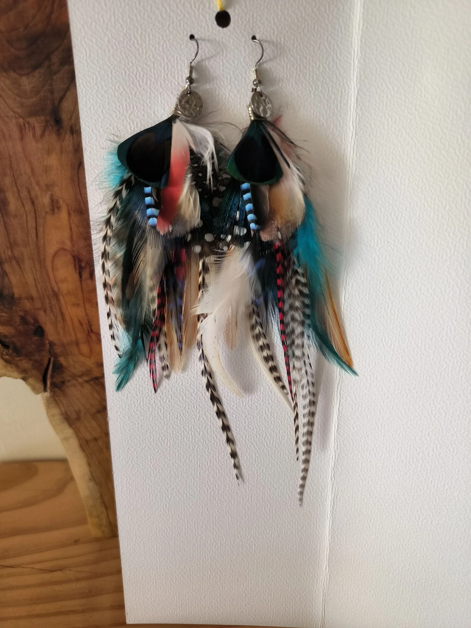 Très jolies boucles d'oreilles xxl longues originales en plumes naturelles 